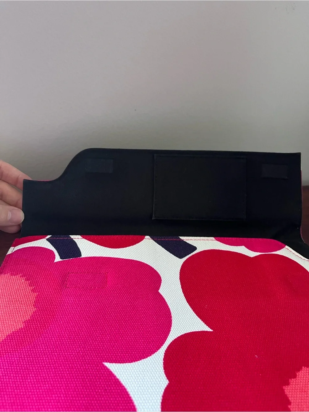 <Sold FB>Marimekko Laptop Sleeve Pink Red Poppy Floral Microsoft Surface